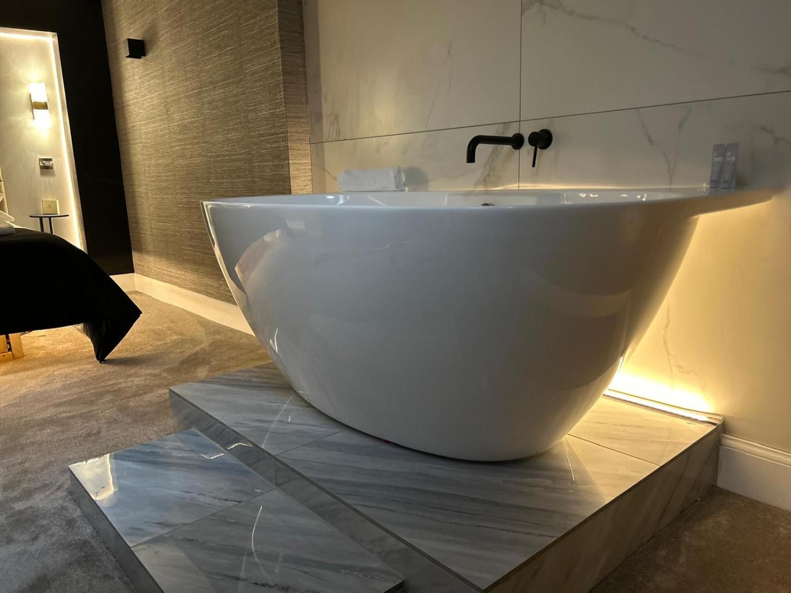 Luxury 1Bed Retreat Edinburgh Apartment Екстериор снимка